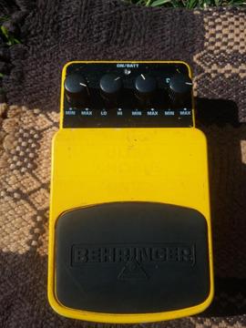 Ultra Chorus Stereo Behringer uc200 pedal