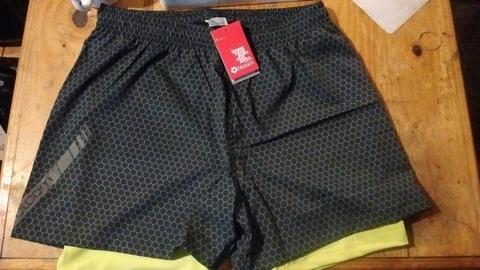 Shorts con calza incorporada running fitness talle l hombre