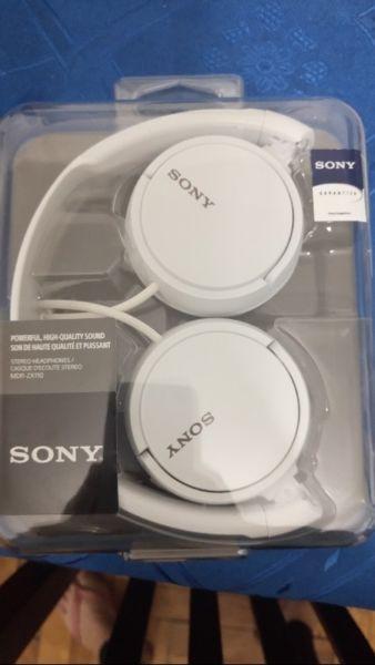 Auriculares Sony NUEVOS blancos