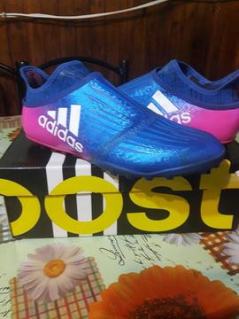 Botines Adidas .pasto Sintetico