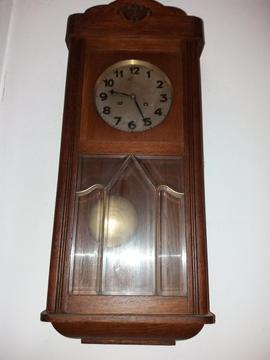 Reloj Antiguo de Pared a Pendulo