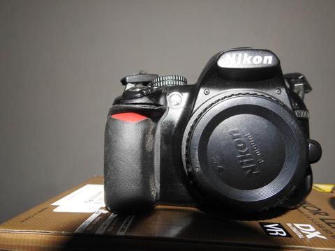 Vendo Camara Nikon SOLO CUERPO