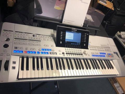 Nuevo Yamaha tyros576 teclas piano