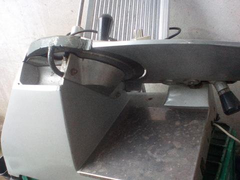 Vendo Máquina de Cortar Fiamfre