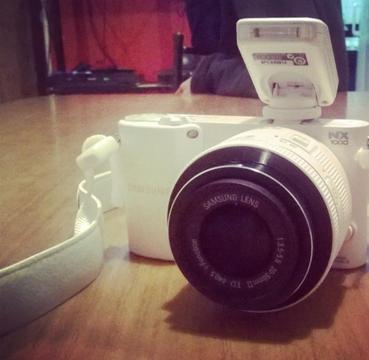 Cmara Samsung nx1000