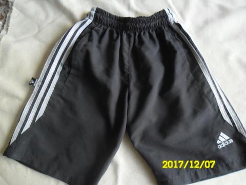 SHORT DE FUTBOL ADIDAS