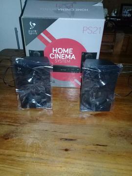 Vendo Parlantes Home