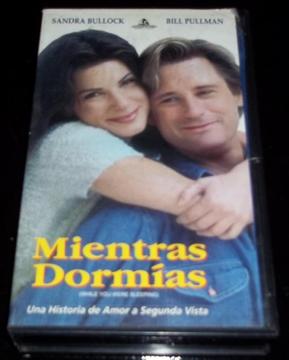 WHILE YOU WERE SLEEPING PELÍCULA COMEDIA VHS SUBTÍTULOS:CASTELLANO /AUDIO:INGLÉS EN BUEN ESTADO!