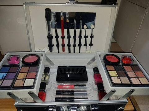 Cofre con Maquillaje Dia de La Madre
