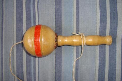 Antiguo Balero De Madera De Los Años 80