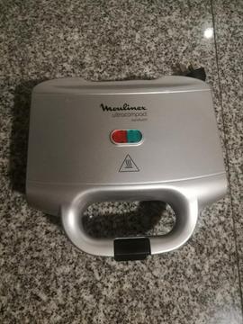 Sandwichera Moulinex 700w