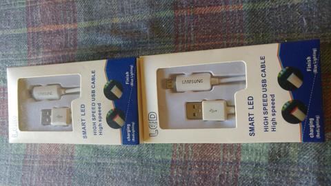 Cable USB Samsung con led muy bueno