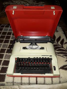 Maquina de Escribir Remigton 500 Pesos
