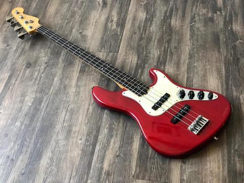 Bajo Fender Jazz Bass Am Deluxe Usa Rw Red Transparent Inmaculado