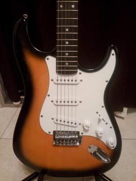Guitarra Electrica Tyler Stratocaster Standard