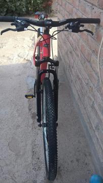 VENDO BICI TOP MEGA R. 29 IMPECABLE