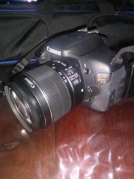 Camara Canon con Pie Profesional Nueva