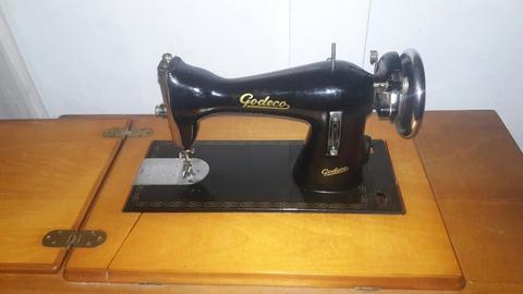 Maquina de Coser a Pedal