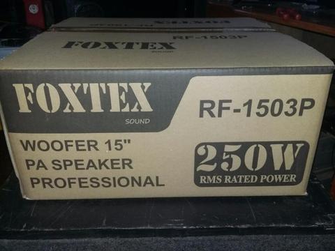 Parlantes Foxtex