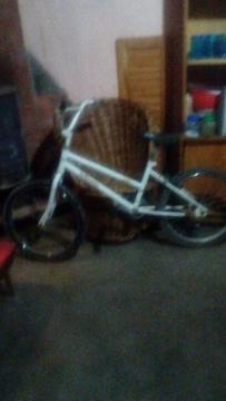 Vendo a 3.000 O 2.800 Anda Todo