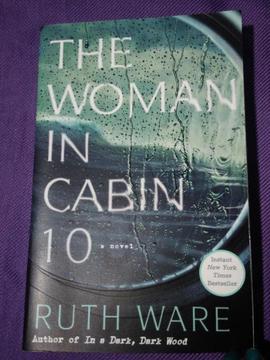 The Woman in Cabin 10 novela en inglés