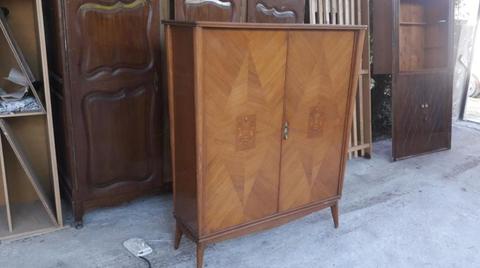 MODULARCITO BARGUEÑO ESCANDINAVO TODO ESPEJADO INTERIOR .. MADERA MACIZA PESADA .. HERMOSO MUEBLE .. 6000$