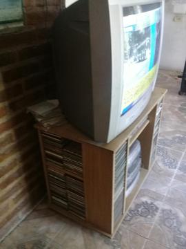 Vendo Tv 29 Y Mesa