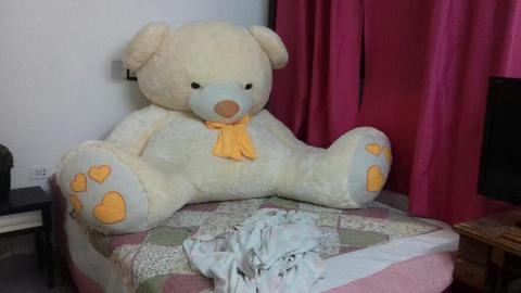 Vendo Oso de Peluche Mide 2 Metros