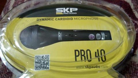 Micrófono Skp Pro40 Dinamic Profesional