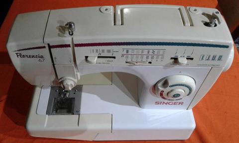 Maquina de coser florencia 67