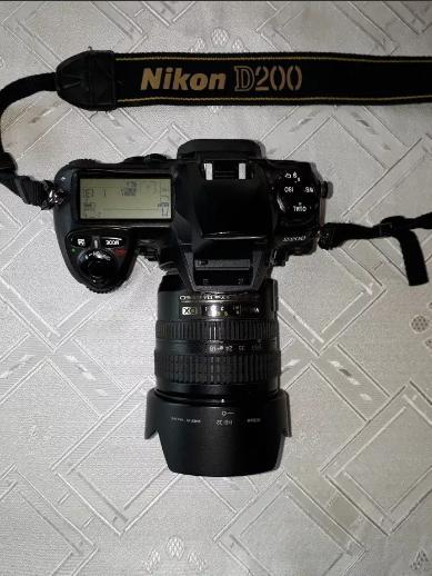 Cámara Reflex Nikon D200 Con Lente y accesorios