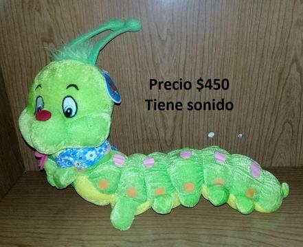 Gusano de peluche con sonido