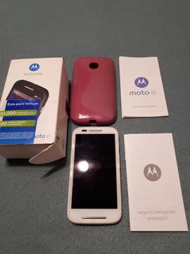 Vendo Celular Moto E XT1201 color Blanco con detalle en sistema operativo