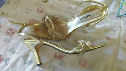 Nro 40 Vendo Permuto