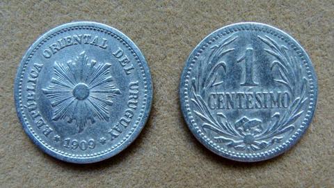 Moneda de 1 centésimo Uruguay año 1909