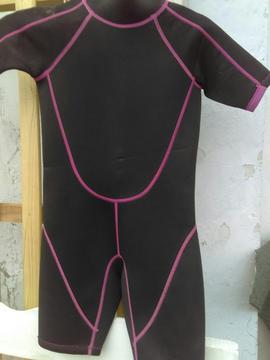 Traje Neoprene Poco Uso 5/6 Años
