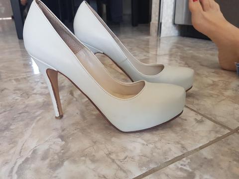 Zapatos de Cuero Color Natural N°39