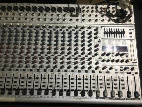 Vendo Consola Behringer