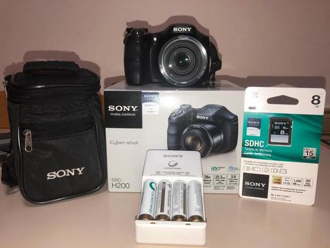 Camara Sony CyberShot Dsch200 con Estuche Sony /Caja/Pilas Sony Con Cargador/Memoria SD Sony