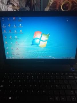 Notebook Samsung i5 mod. np300e4c